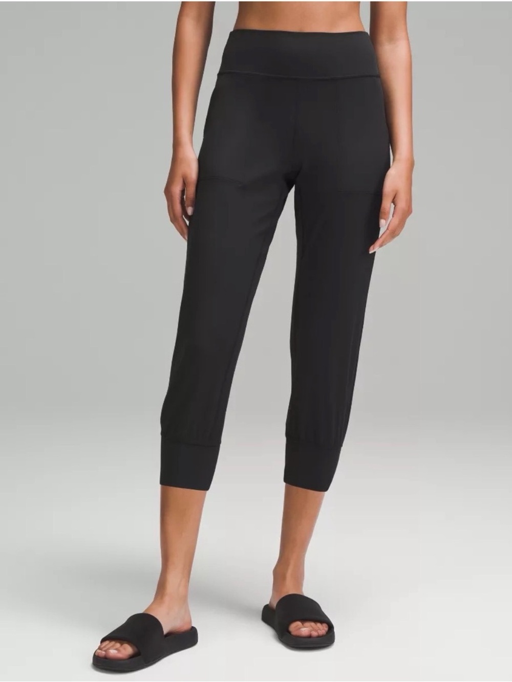 lululemon athletica Black Cropped Active Pants